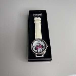 Vintage White Minnie Mouse Women's Watch New In Box From Avon